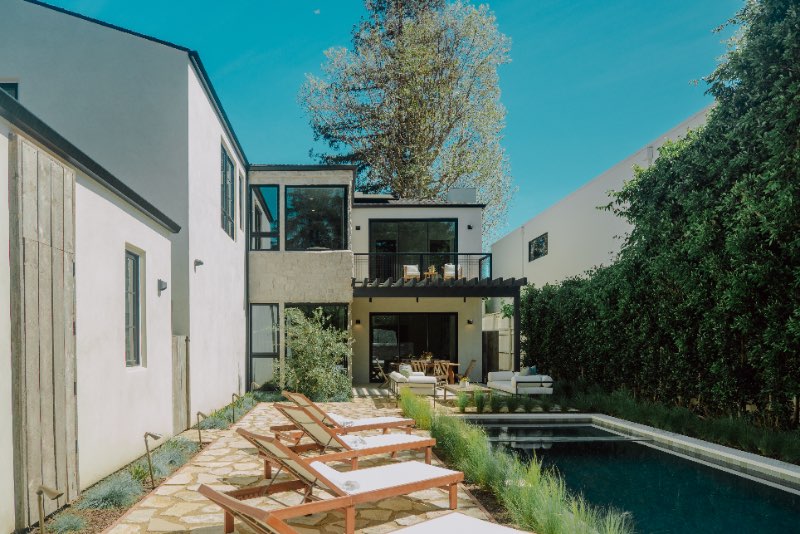 Modern Southern California home with Bear windows